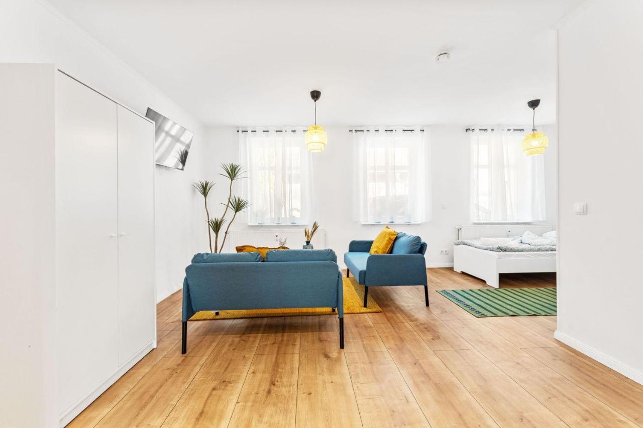 Chic & Modern Apartment Йютербог Экстерьер фото