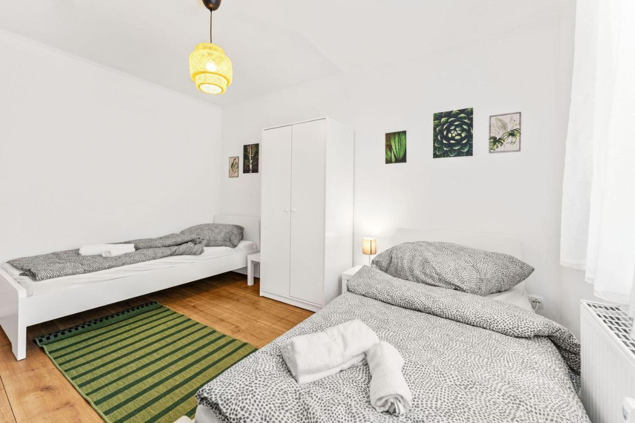Chic & Modern Apartment Йютербог Экстерьер фото